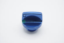 Lade das Bild in den Galerie-Viewer, Yamaha DT 125 R/RE/X – Öleinfüllschraube CNC Blau
